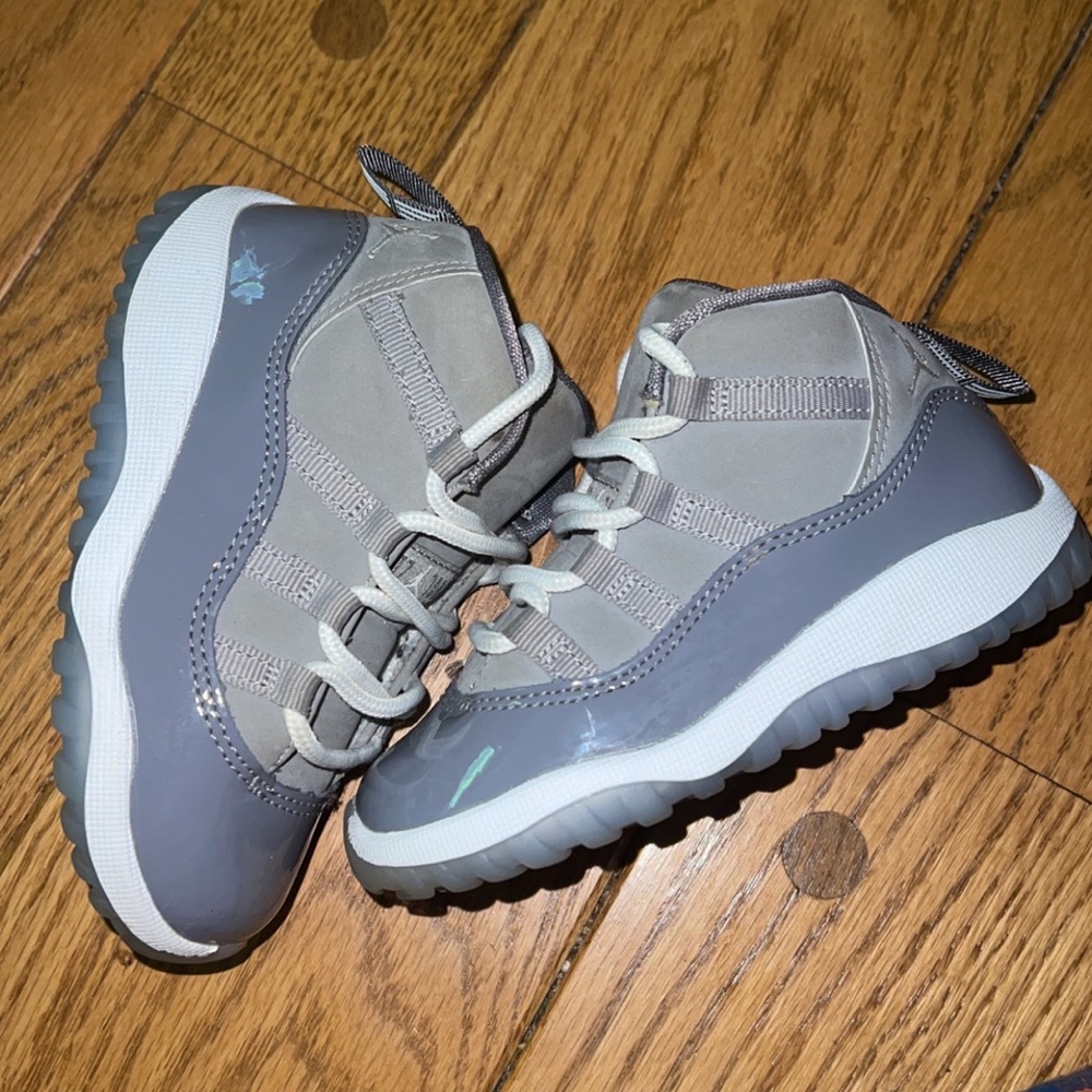 Toddler Jordan 11s size 8c